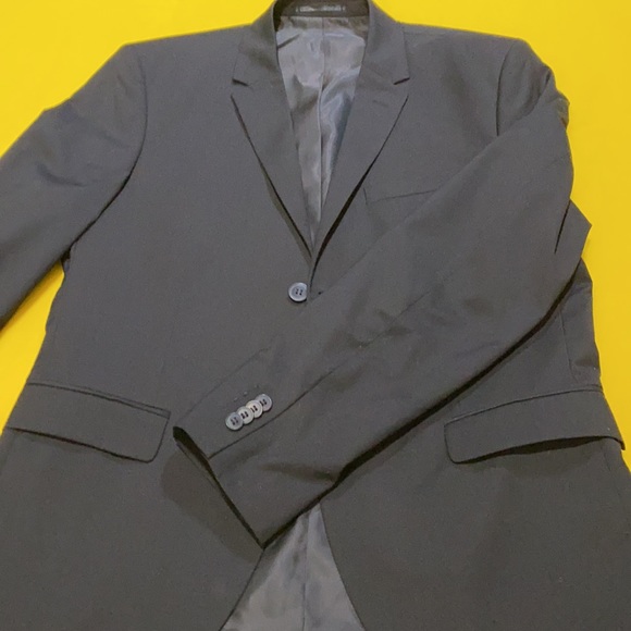 H&M men’s black blazer - Picture 6 of 9